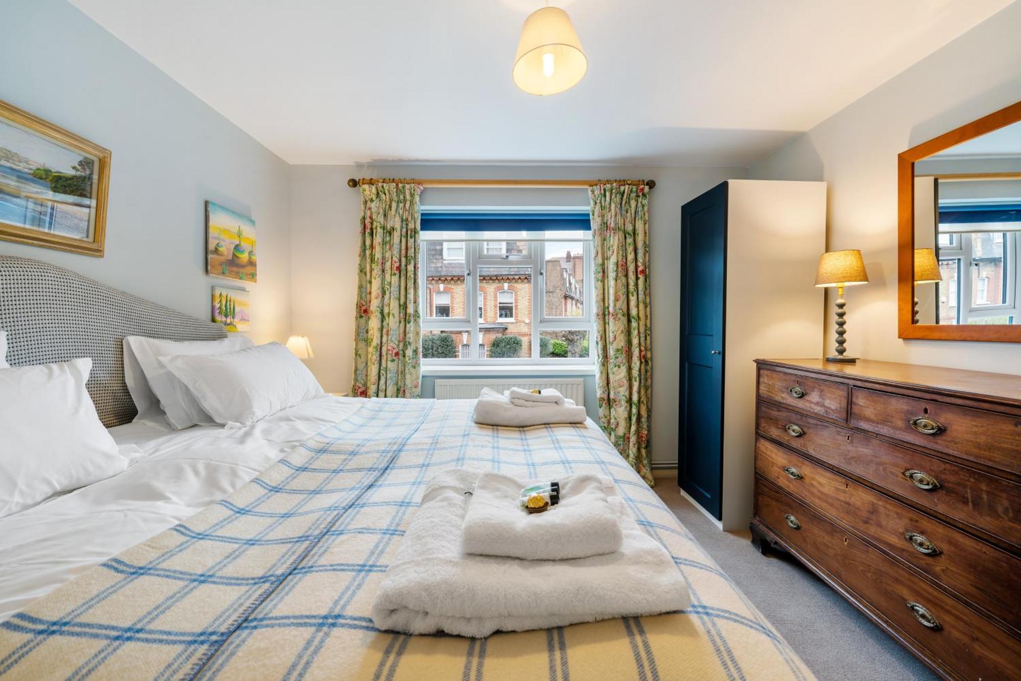 Bright & Cosy Gem ~ Battersea Park View ~ King Bed Londres Exterior foto